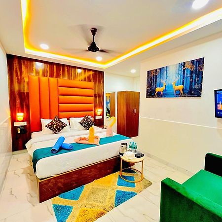 Hotel Small Daddy Plus Калангут Экстерьер фото