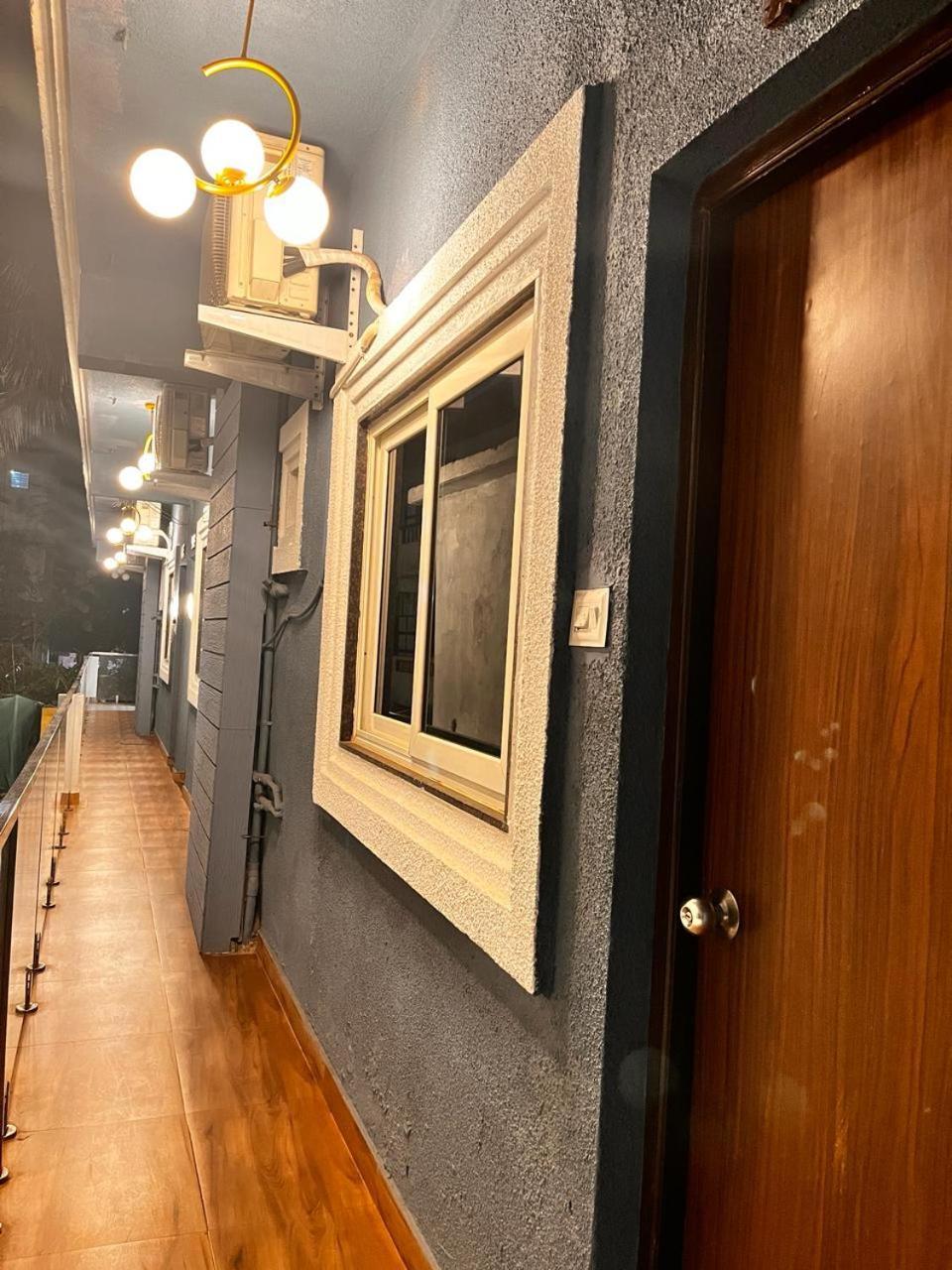 Hotel Small Daddy Plus Калангут Экстерьер фото