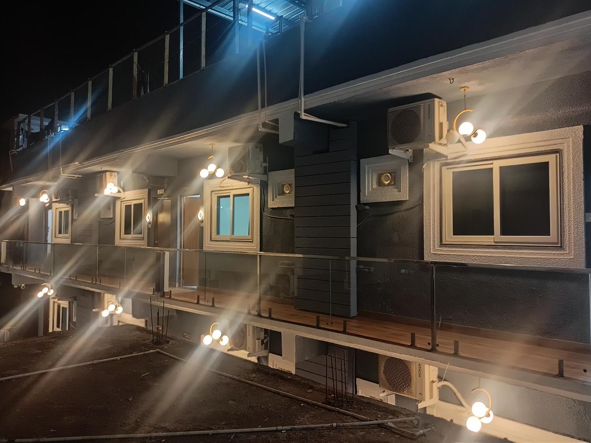Hotel Small Daddy Plus Калангут Экстерьер фото
