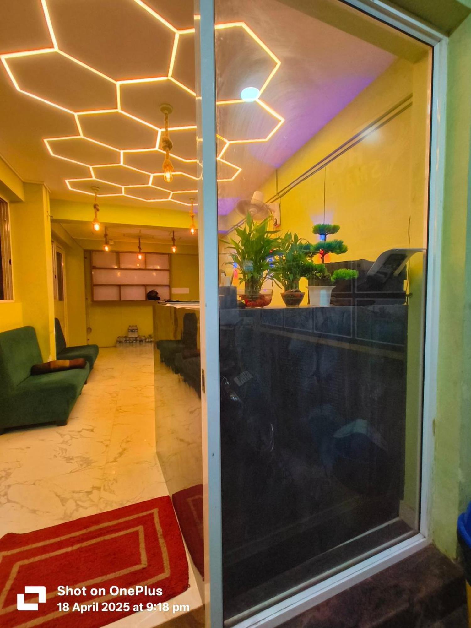 Hotel Small Daddy Plus Калангут Экстерьер фото