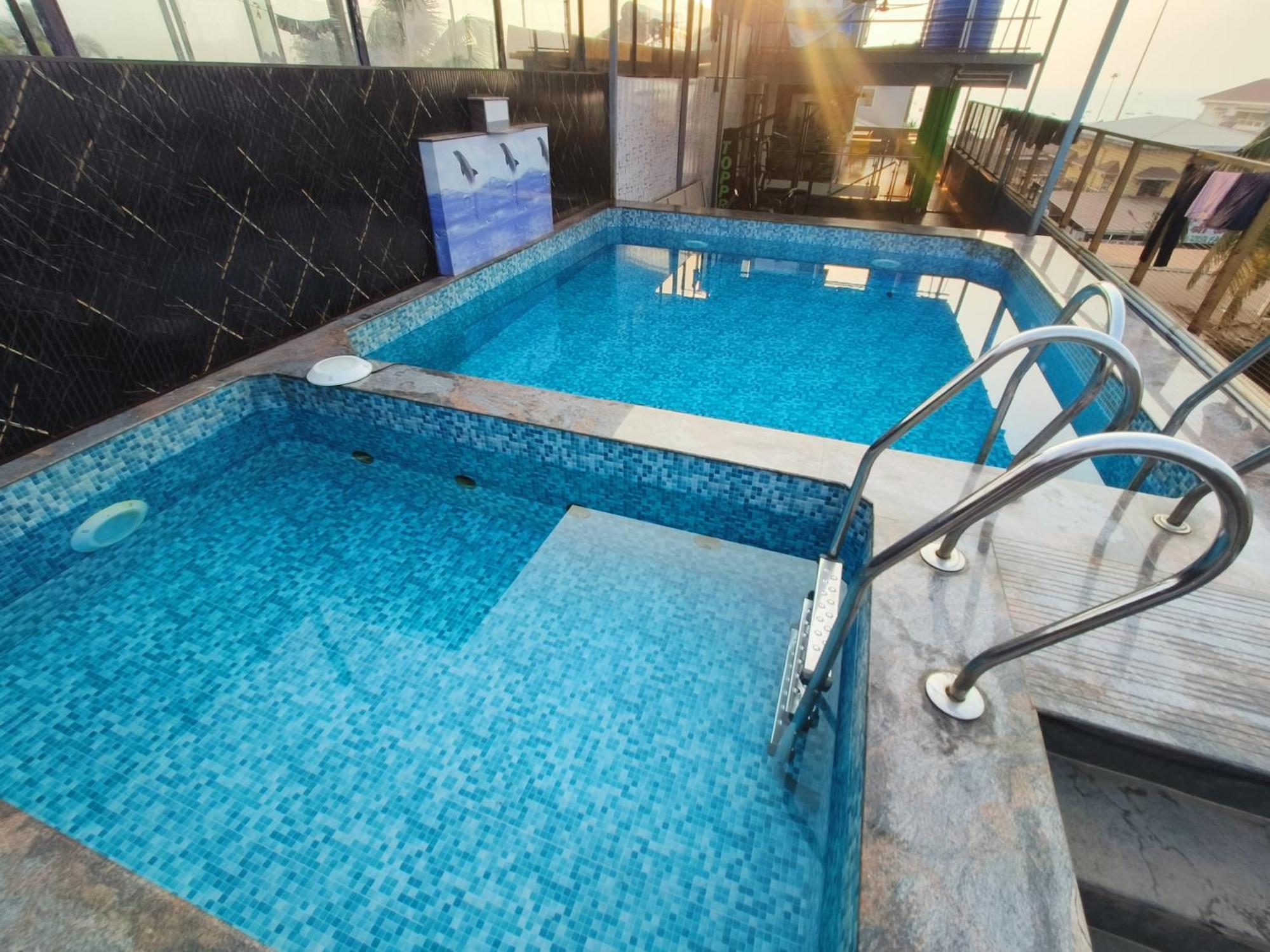 Hotel Small Daddy Plus Калангут Экстерьер фото